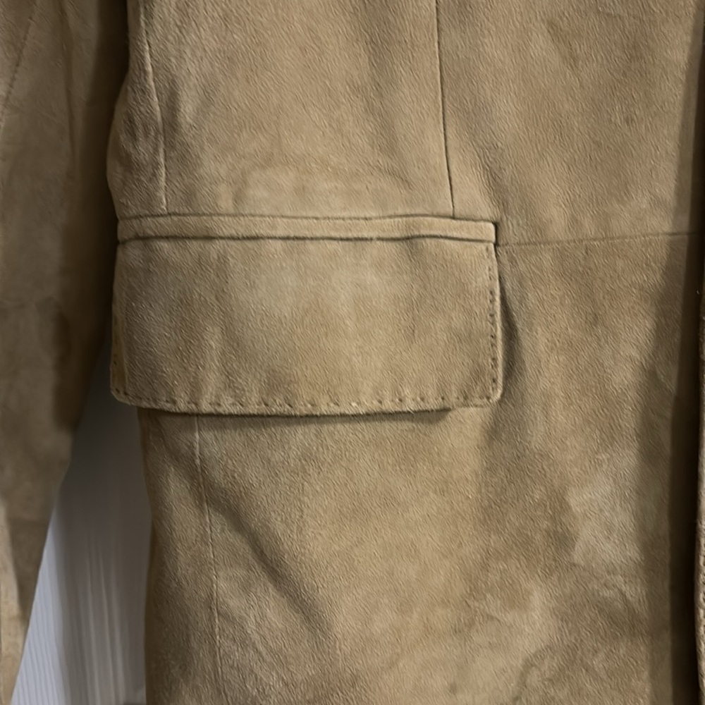Men’s sports coat.  Tan.    38  regular - Picture 3 of 6